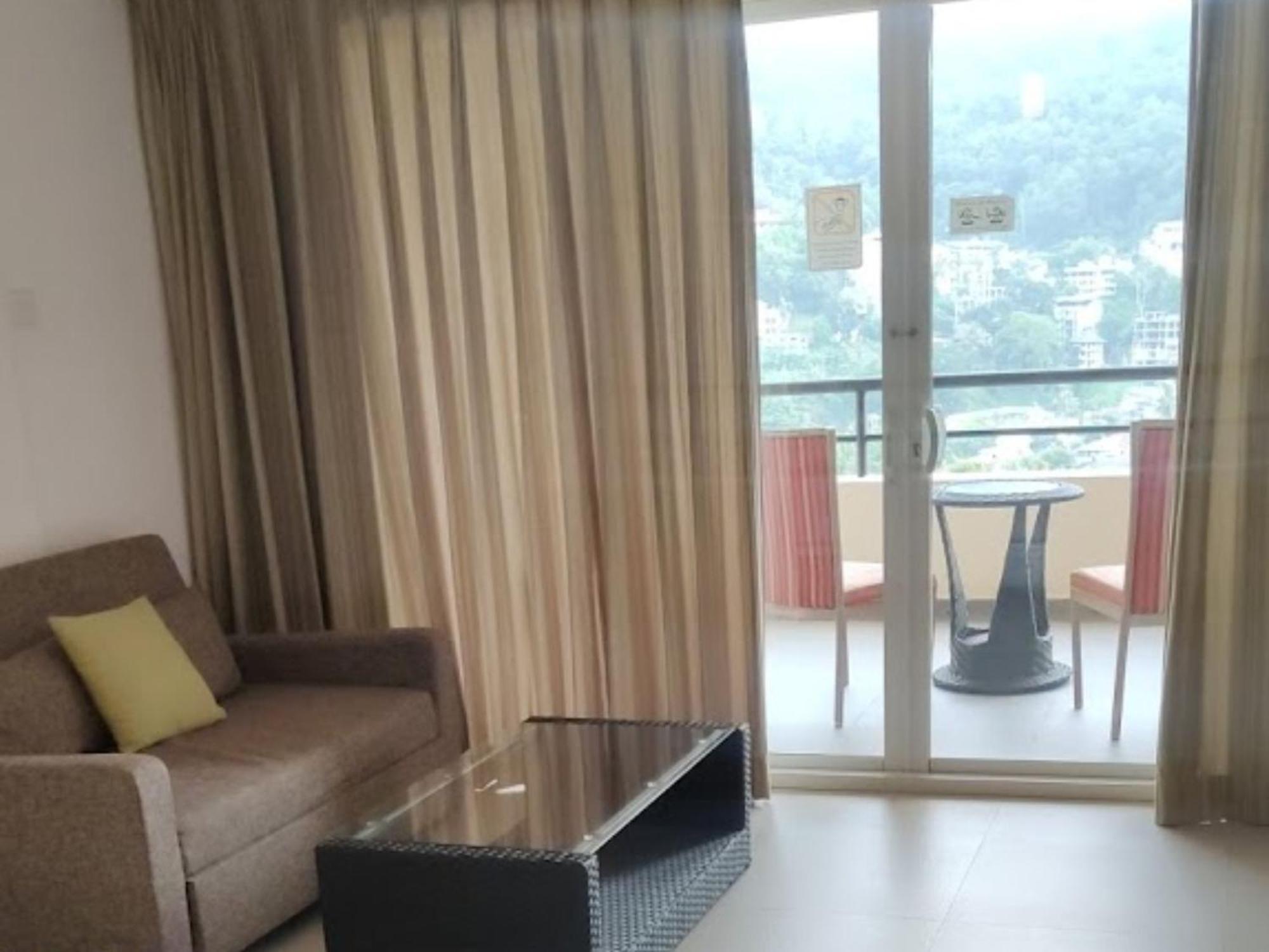 Thilanka Hotel Kandy Exterior foto