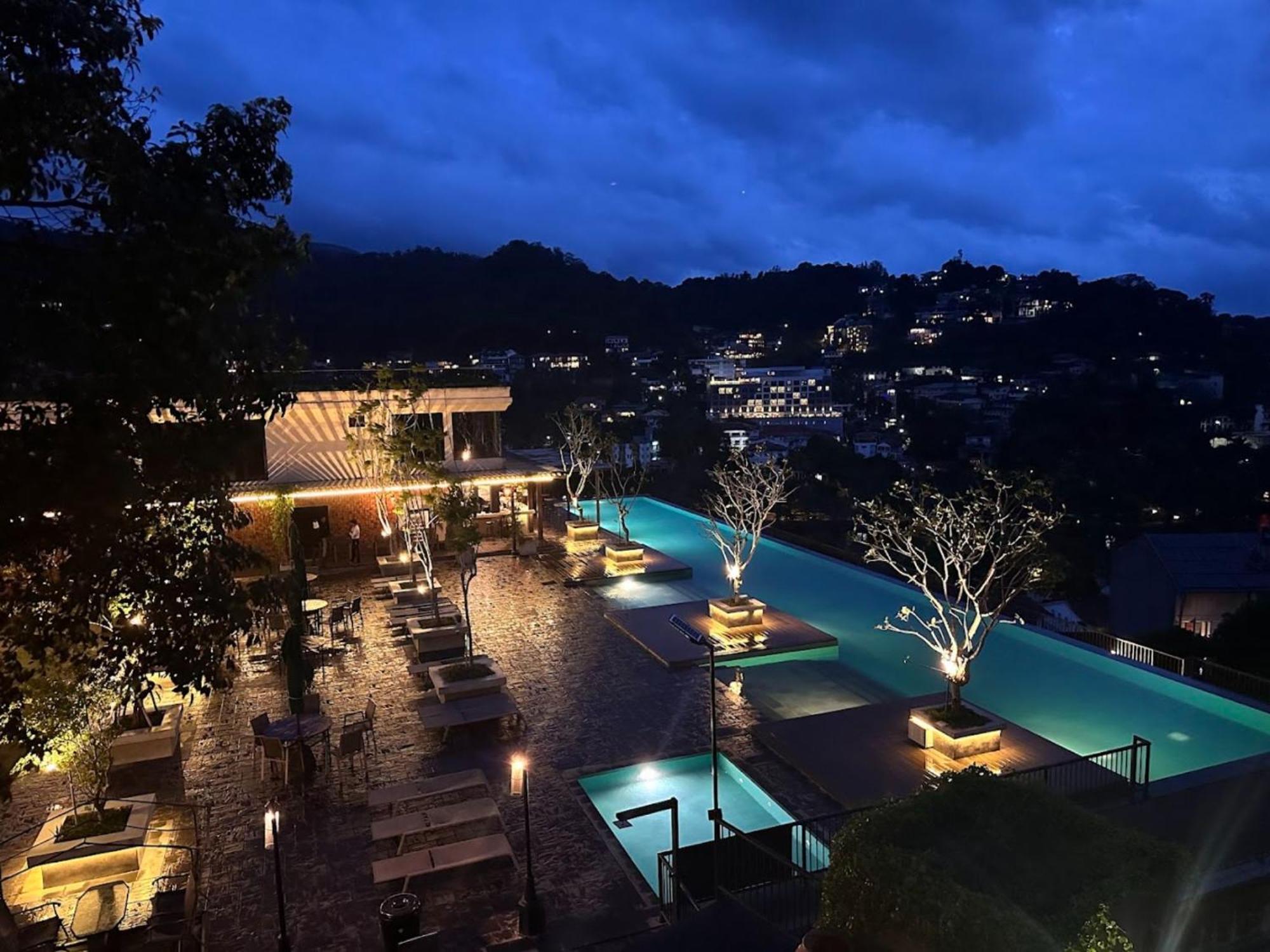 Thilanka Hotel Kandy Exterior foto