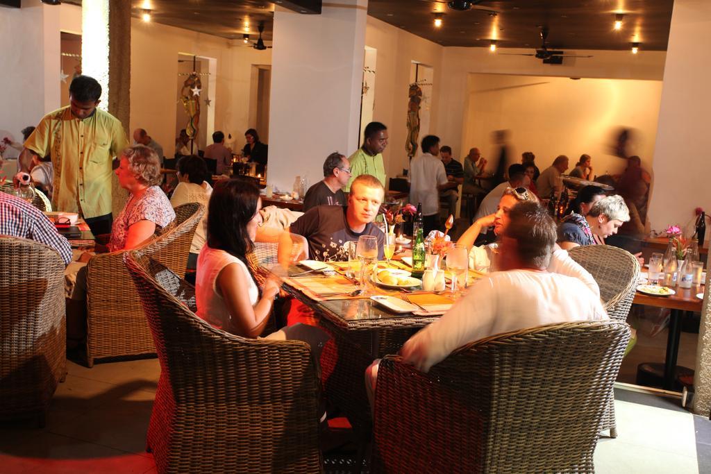 Thilanka Hotel Kandy Exterior foto
