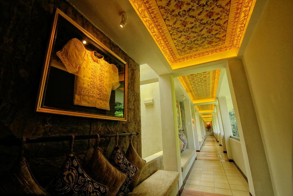 Thilanka Hotel Kandy Exterior foto